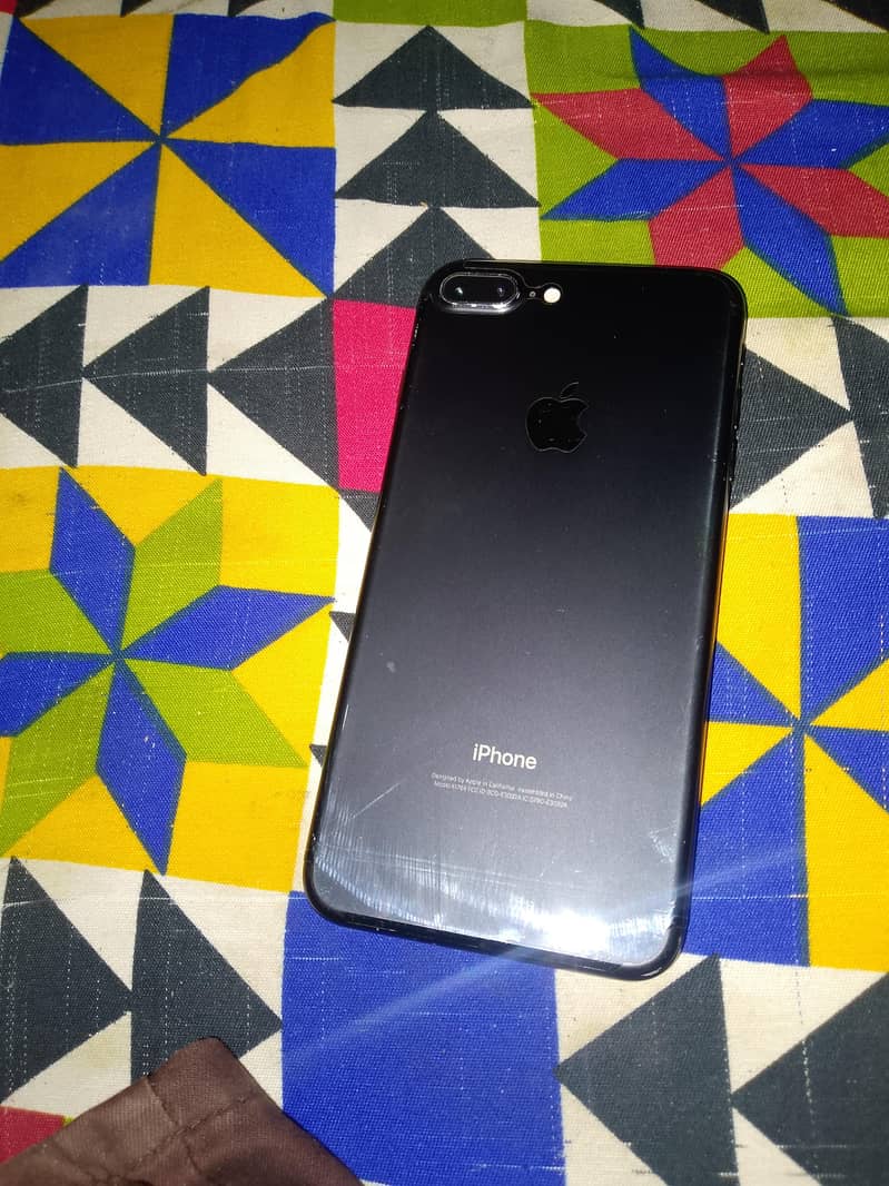 Apple iPhone 7 Plus 7