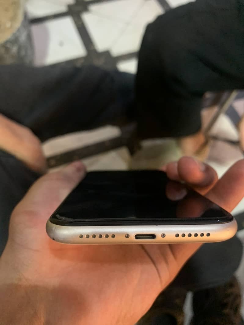 Apple iPhone 11 2