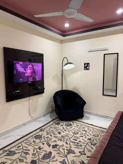 1 bed furnished apartment available on daily basis