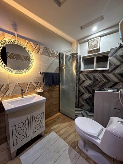 Per Day Facing Eiffel Tower Luxury Furnished One-Bedroom Apartment