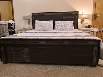 black and grey bed