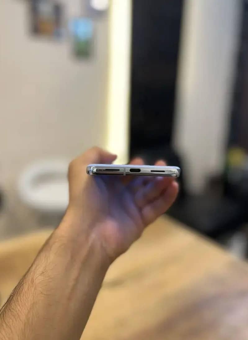 Google Pixel 8 Pro 2