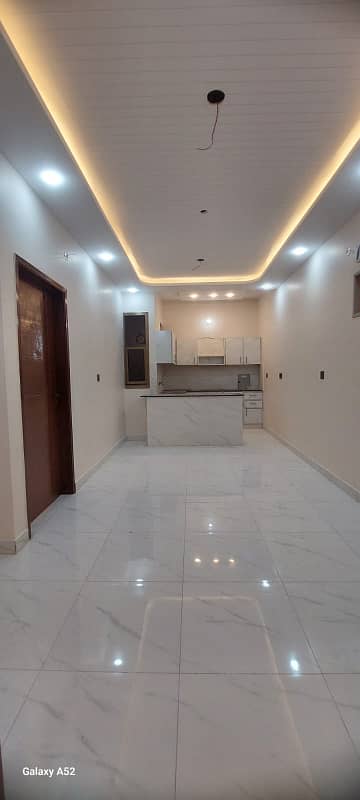 2 bed Prime West-Open Corner Upper Ground Floor for Sale in PECHS Block 2