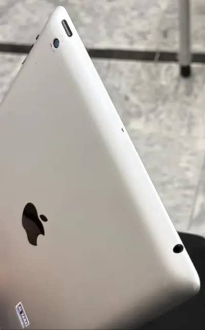 ipad 4 generation 16gb good condition