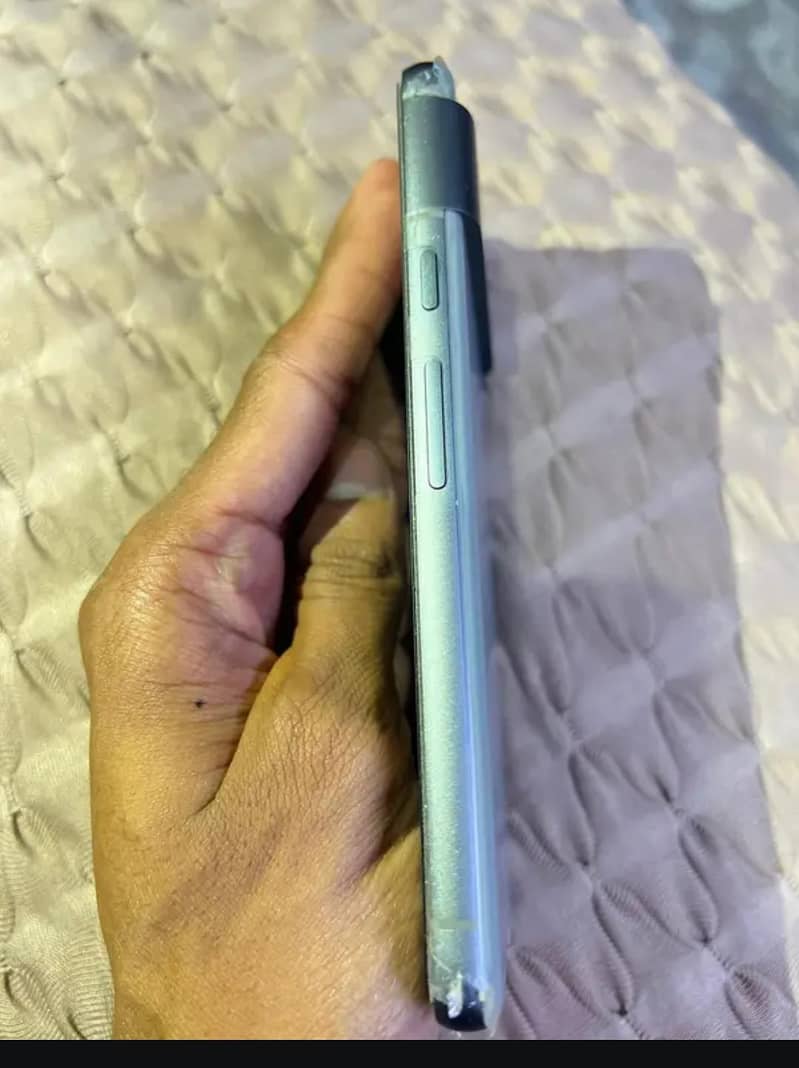 Google Pixel 8 1