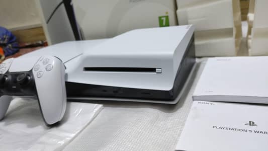 ps 5 slim 2 TB two controllers contact my Whatsapp O324(2139)264
