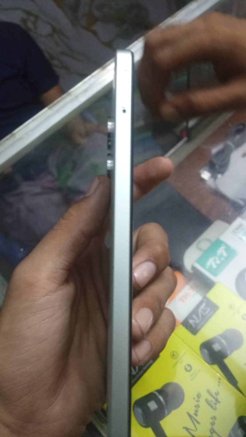 Realme Note 60 3