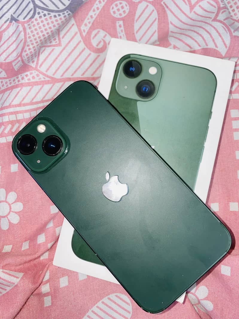 Apple iPhone 13 0