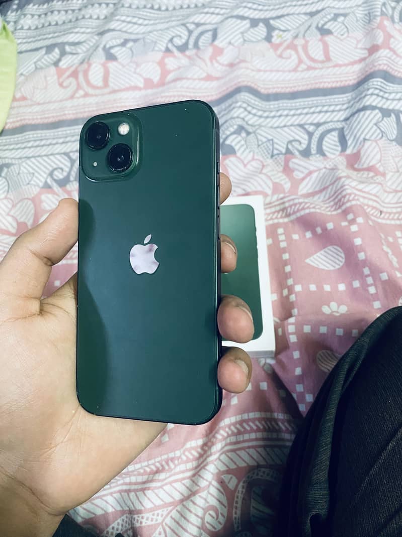 Apple iPhone 13 1