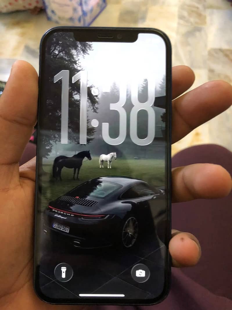 Apple iPhone 12 2