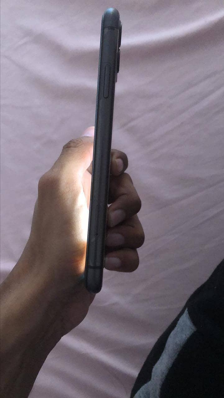 Apple iPhone 11 2
