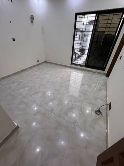 10 Marla Upper Portion Available For Rent