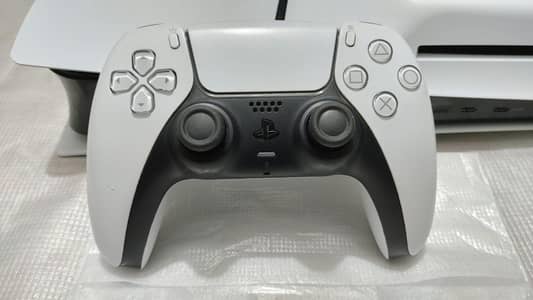 ps 5 slim 2 TB two controllers contact my Whatsapp O324/2139/264