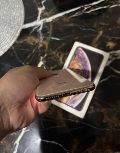 iPhone XS MaX   PTA approved 512 GB contact my Whatsapp  O324_2139-264