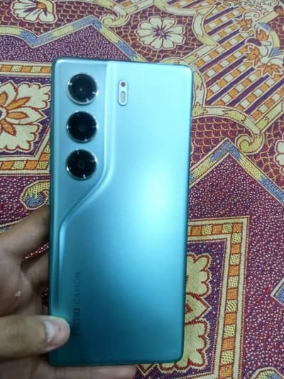 Tecno CAMON 40