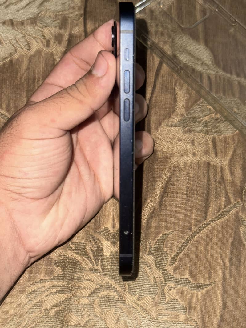 Apple iPhone 12 FU 3