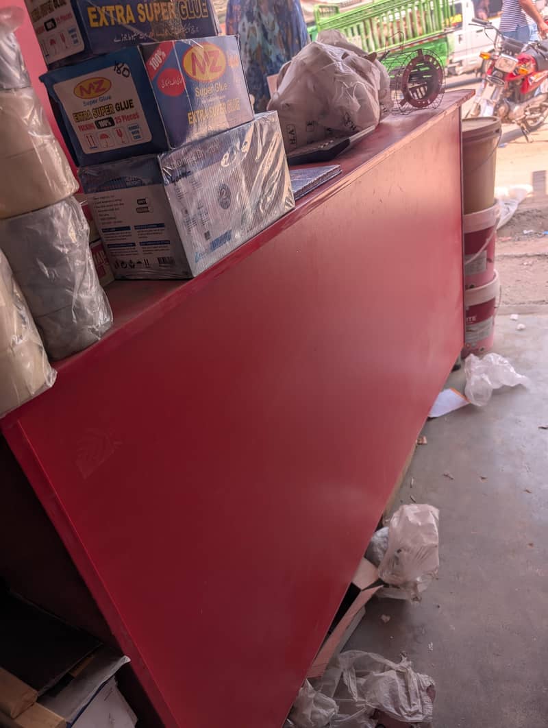 L shape counter 1