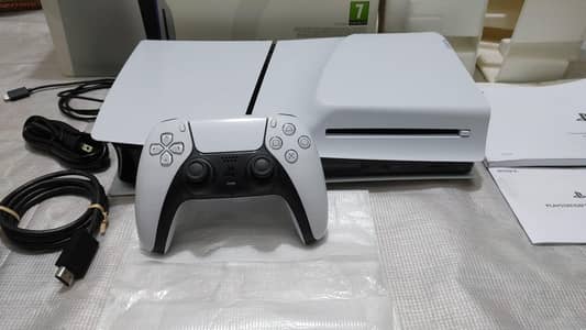 ps 5 slim 2 TB two controllers contact my Whatsapp O324#2139#264