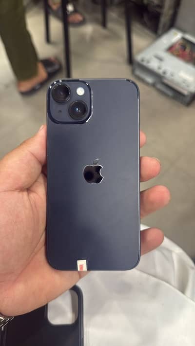 Apple iPhone 13
