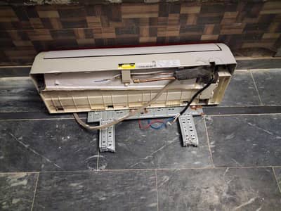 A used hire Ac approximately 05 to 06 old for sale.