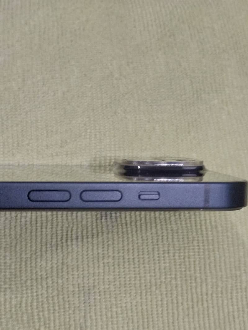 iphone 14 (midnight) 2