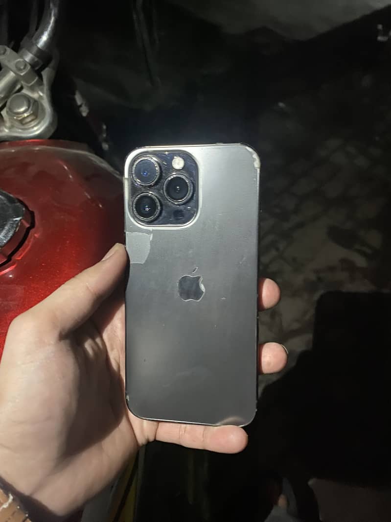 Apple iPhone 13 Pro 6