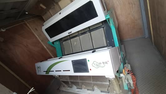 Color Sorter 4 shutes brand new never used on sale all setup 1 cror
