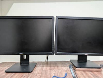 Two Dell 20 İnches Moniters