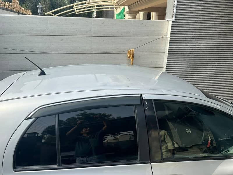 Toyota Vitz 2010/14 2