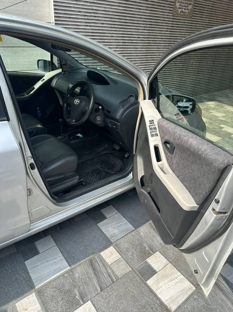 Toyota Vitz 2010/14 4
