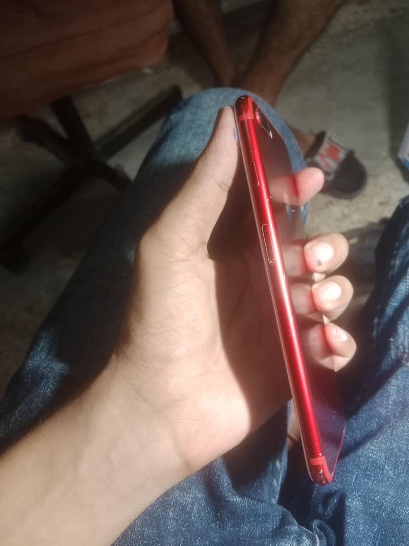 Apple iPhone 7 Plus 2