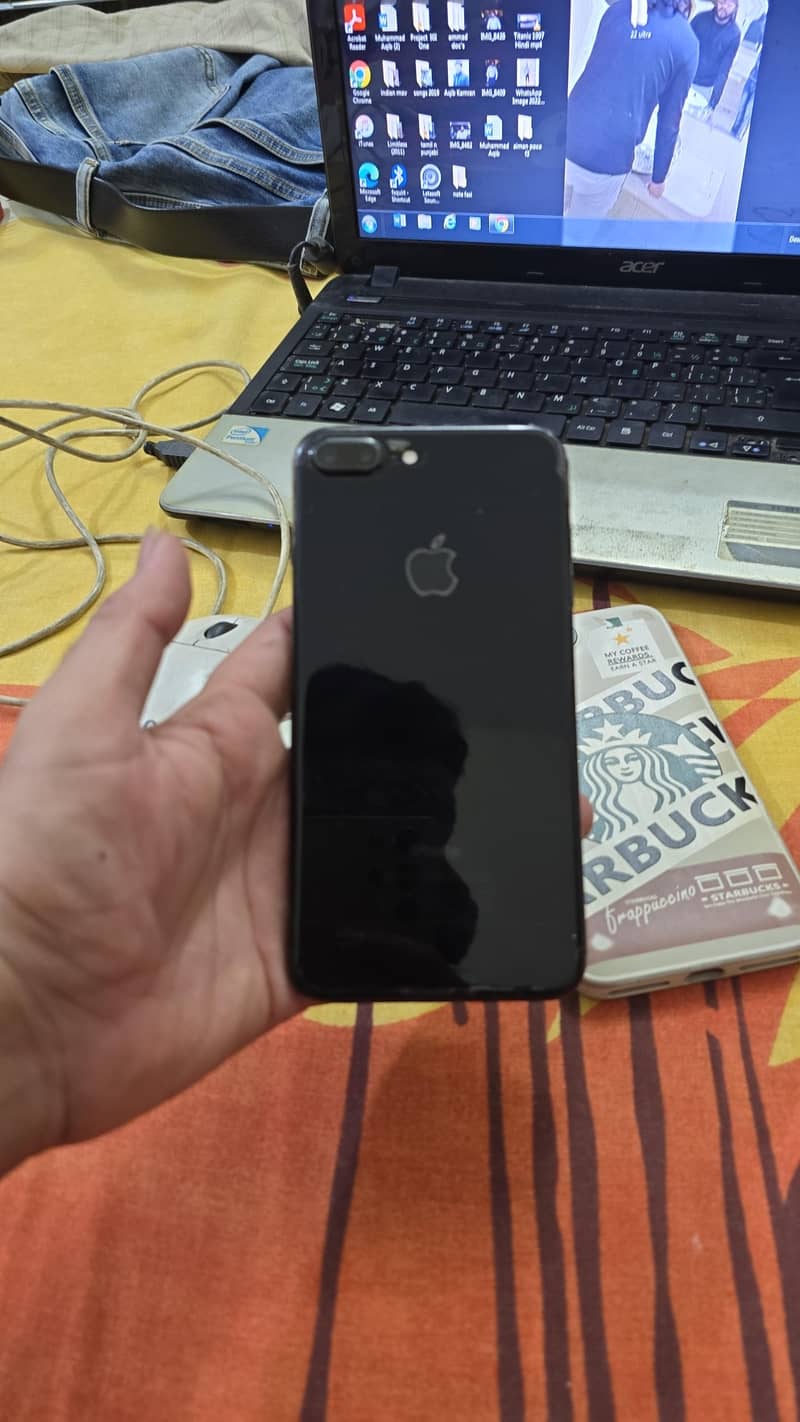 Apple iPhone 7 Plus 1
