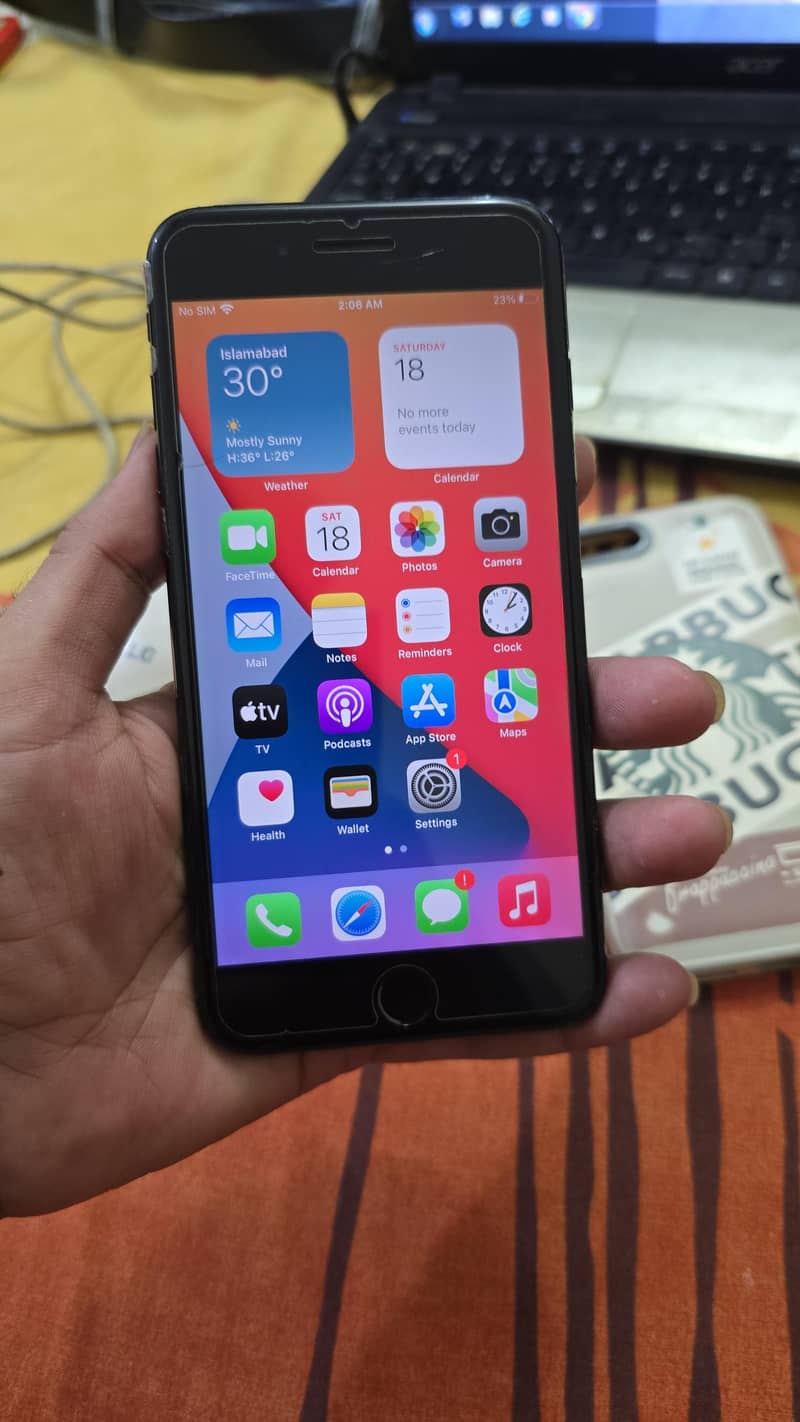 Apple iPhone 7 Plus 2