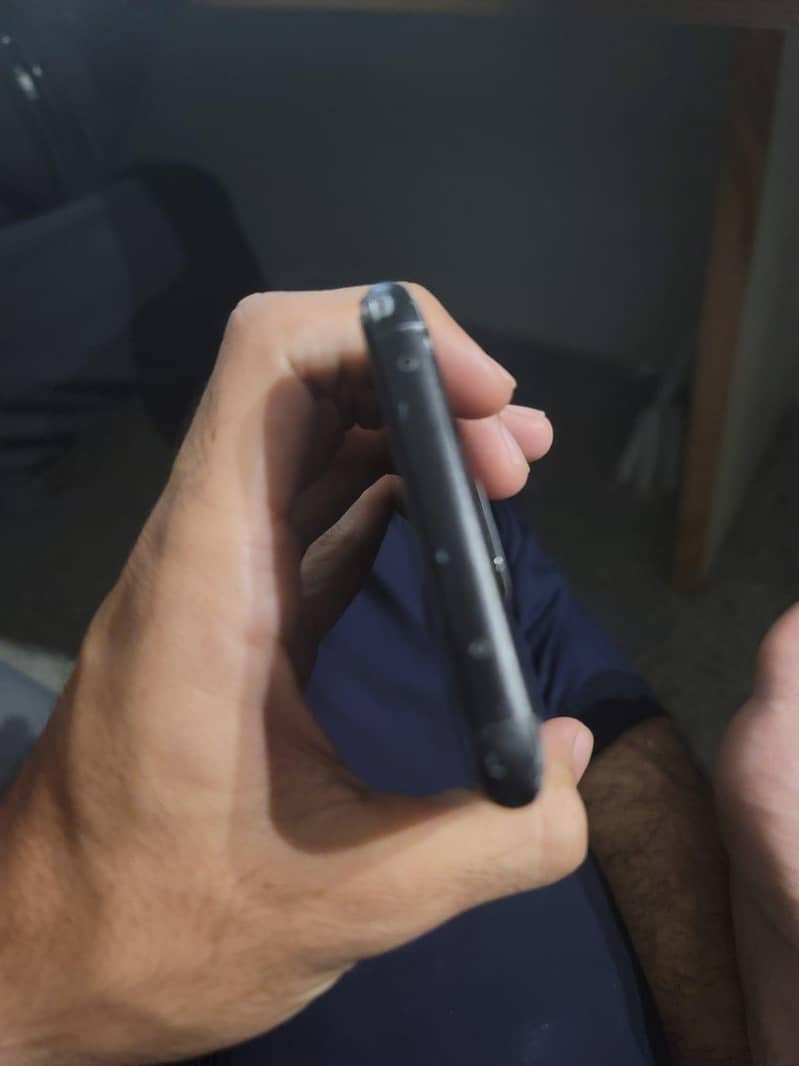 Xiaomi Redmi Note 9S 1