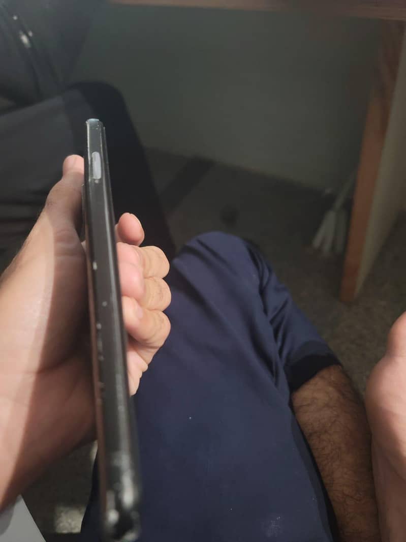Xiaomi Redmi Note 9S 3