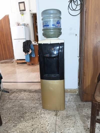 TCL  Water Dispenser