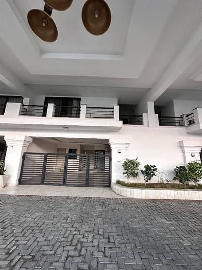 Full Furnished 4 Bedroom Apartment For Rent Ground Floor