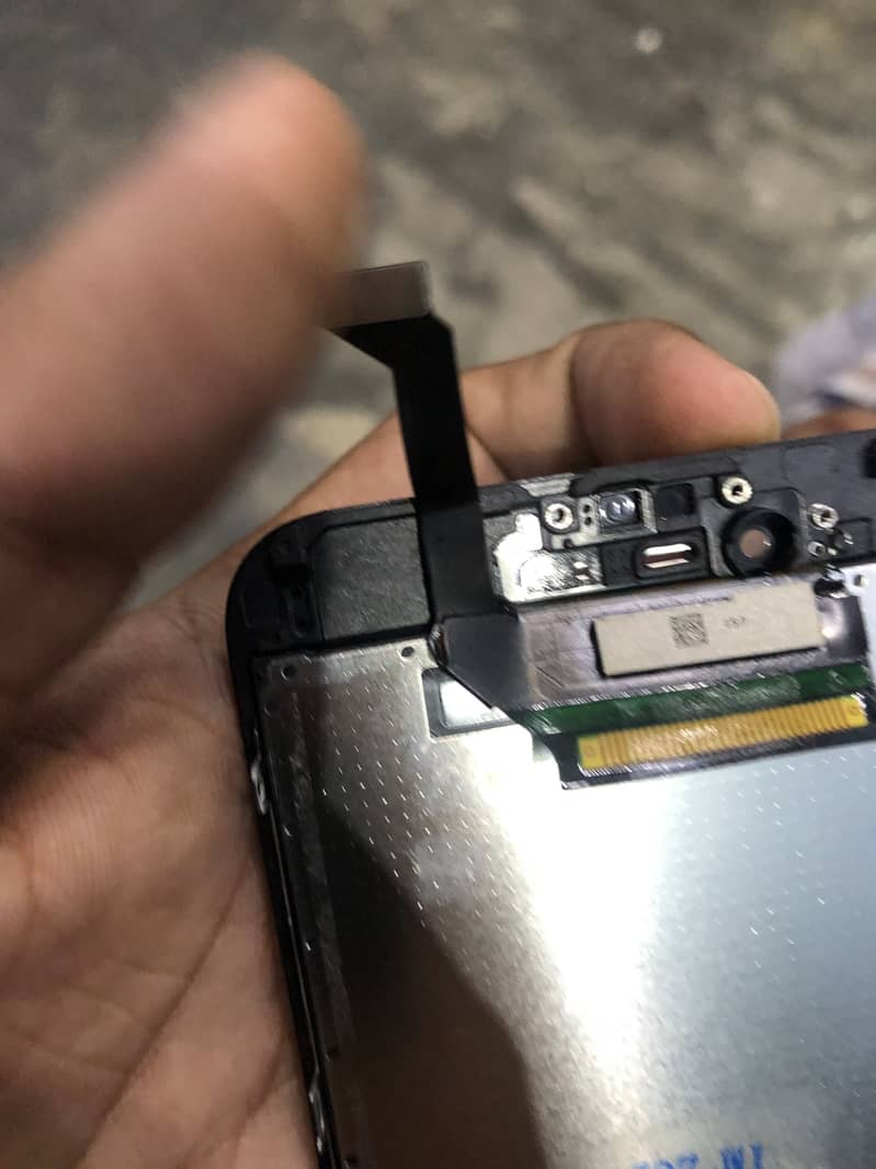 Apple iPhone X 4