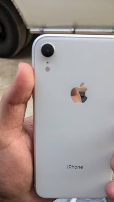 Apple iPhone XR