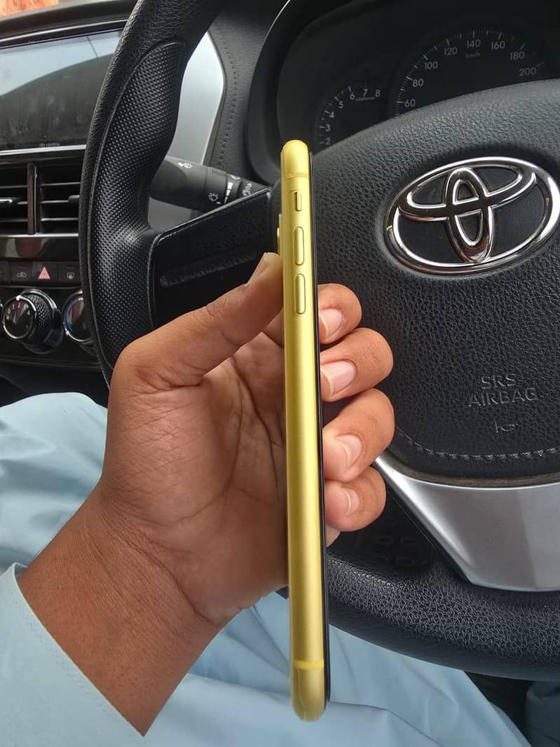 Apple iPhone 11 2