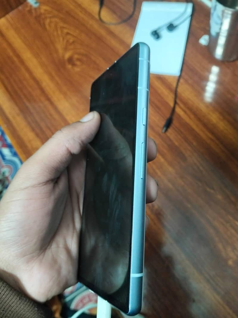 goolge pixel 7a 5