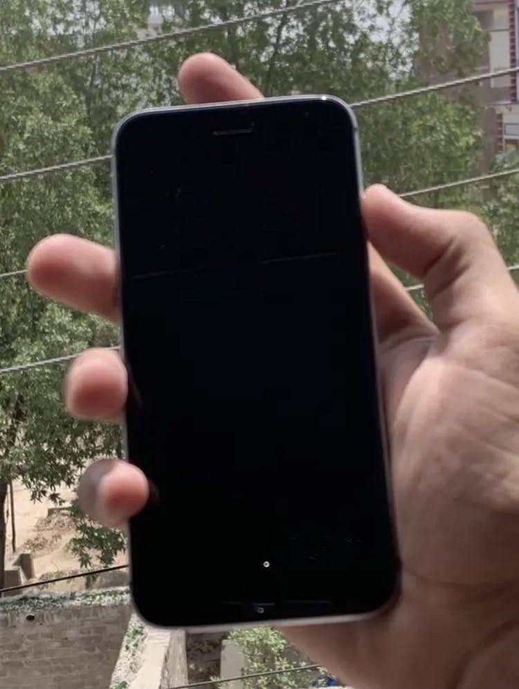Apple iPhone 6 3
