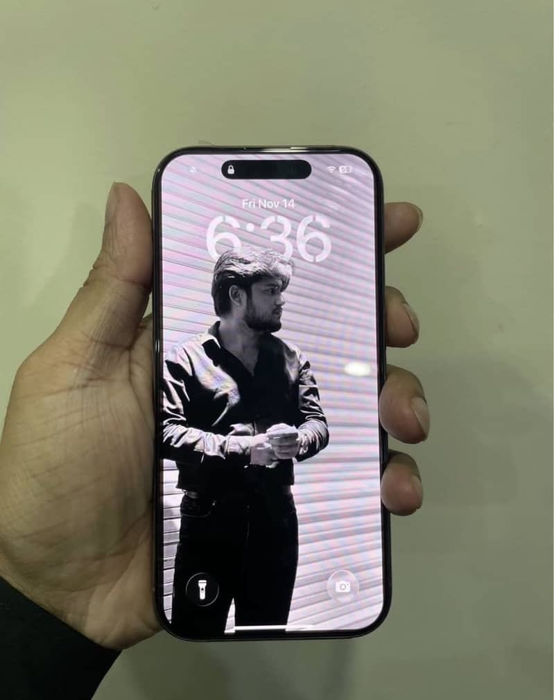 Apple iPhone 16 Pro 5