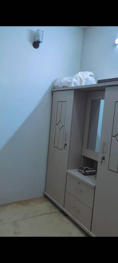 3 Door alamri new condition 10/9