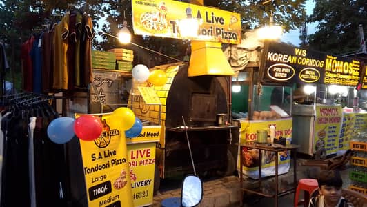 Tandoori pizza setup