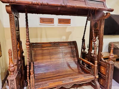 Chinooti swing 2 years used condition 10/10