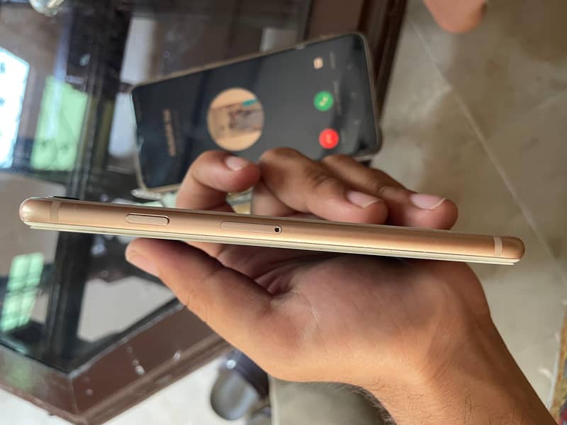 Apple iPhone 8 2
