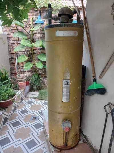 Singer original gas geyzer, original working conditions.