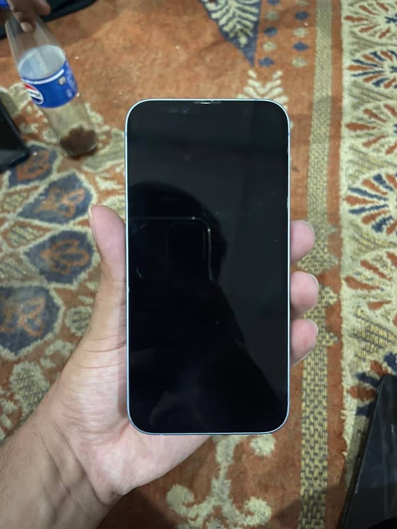 Apple iPhone 14 4