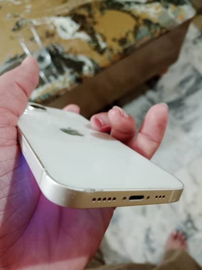 Apple iPhone 14